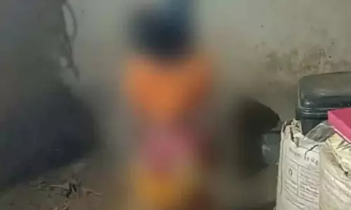 राज मिस्त्री की पत्नी ने किया सुसाइड, फंदे में झूल रही थी लाश