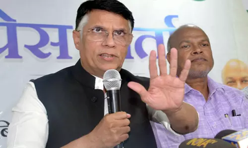 भड़के कांग्रेस नेता Pawan Khera  मीर जाफर से राहुल गांधी की तुलना पर