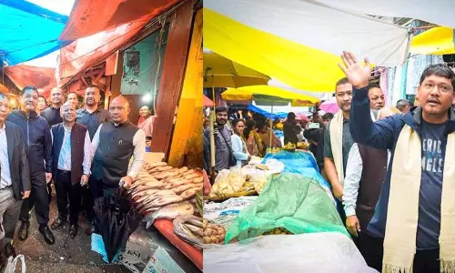 Meghalaya के मुख्यमंत्री ने बाजार की स्थिति का आकलन करने के लिए इवदुह का दौरा किया Meghalaya के मुख्यमंत्री ने बाजार की स्थिति का आकलन करने के लिए इवदुह का दौरा किया
