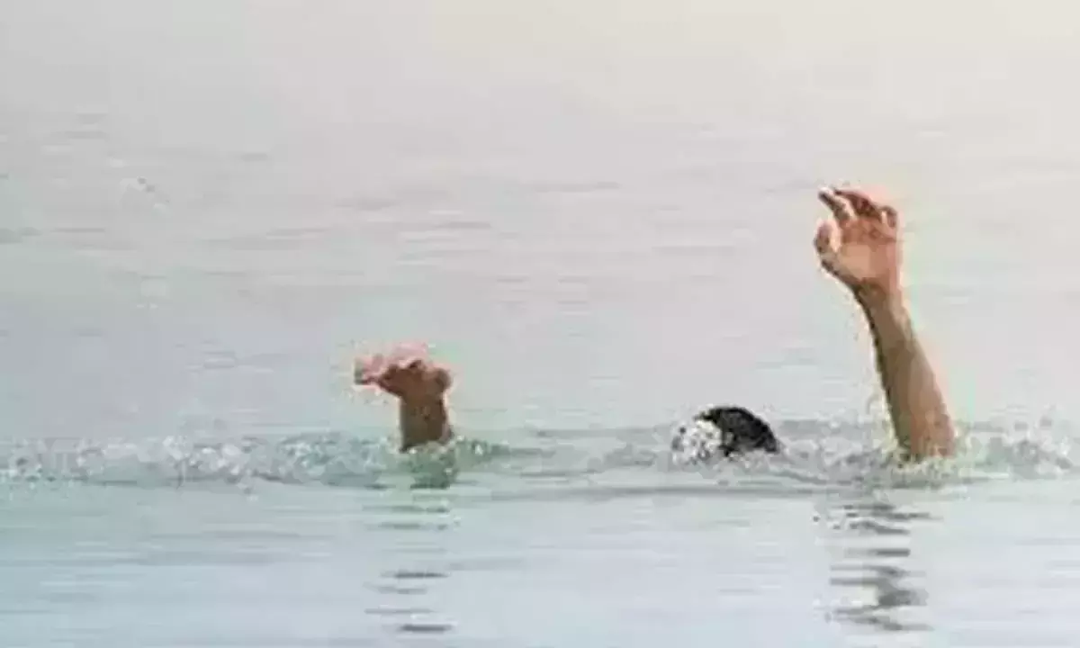 Andhra: दो लड़के नदी में डूब गए Andhra: दो लड़के नदी में डूब गए