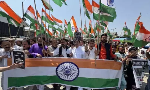अनंतनाग-रामबन, CU जम्मू में तिरंगा रैलियां निकाली अनंतनाग-रामबन, CU जम्मू में तिरंगा रैलियां निकाली
