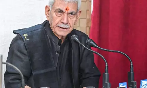 जम्मू-कश्मीर LG ने वैष्णो देवी-अमरनाथ तीर्थ बोर्ड का पुनर्गठन किया जम्मू-कश्मीर LG ने वैष्णो देवी-अमरनाथ तीर्थ बोर्ड का पुनर्गठन किया