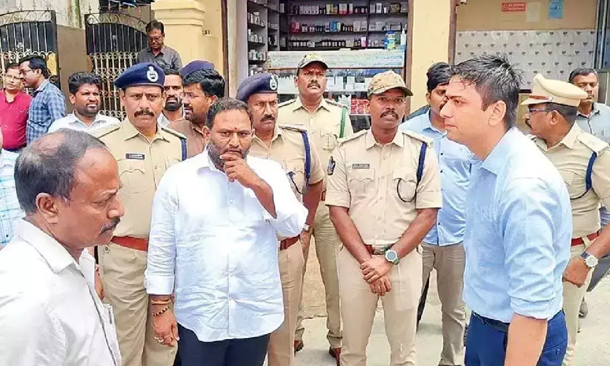 Andhra: नायडू 21 मई को कुप्पम में देवी गंगम्मा को रेशम के वस्त्र चढ़ाएंगे Andhra: नायडू 21 मई को कुप्पम में देवी गंगम्मा को रेशम के वस्त्र चढ़ाएंगे