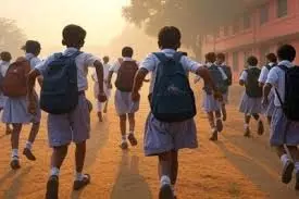 Haryana: भीषण गर्मी के चलते इस जिले में बदला स्कूलों का समय Haryana: भीषण गर्मी के चलते इस जिले में बदला स्कूलों का समय