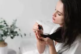 Hair Care: नहाने के बाद हेयर सीरम की जगह लगाएं ये चीज, बाल बनेंगे मुलायम और रेशमी Hair Care: नहाने के बाद हेयर सीरम की जगह लगाएं ये चीज, बाल बनेंगे मुलायम और रेशमी