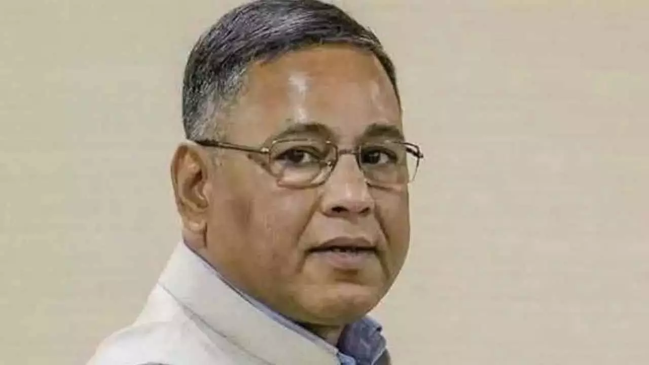 IB प्रमुख डेका का कार्यकाल एक साल और बढ़ा IB प्रमुख डेका का कार्यकाल एक साल और बढ़ा