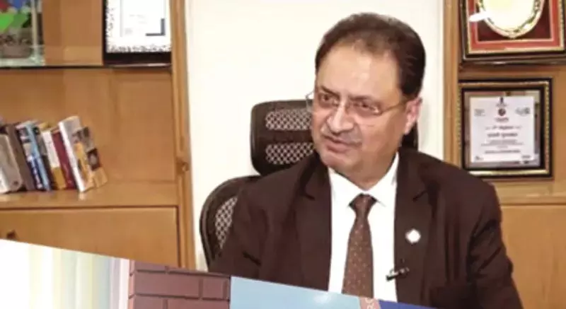 PHDCCI ने संकट से उबरने के उपायों पर जम्मू-कश्मीर बैंक से संपर्क किया PHDCCI ने संकट से उबरने के उपायों पर जम्मू-कश्मीर बैंक से संपर्क किया