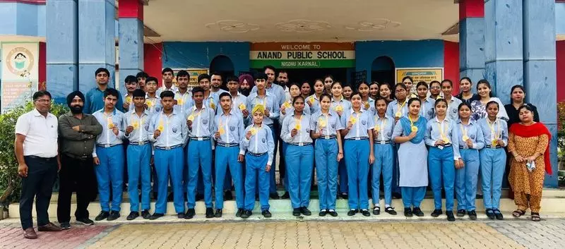 Karnal में मेधावी विद्यार्थियों को किया गया सम्मानित Karnal में मेधावी विद्यार्थियों को किया गया सम्मानित