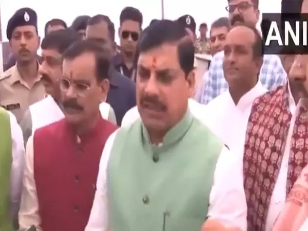 मुख्यमंत्री यादव ने प्रधानमंत्री मोदी के Bhopal दौरे की तैयारियों का निरीक्षण किया मुख्यमंत्री यादव ने प्रधानमंत्री मोदी के Bhopal दौरे की तैयारियों का निरीक्षण किया