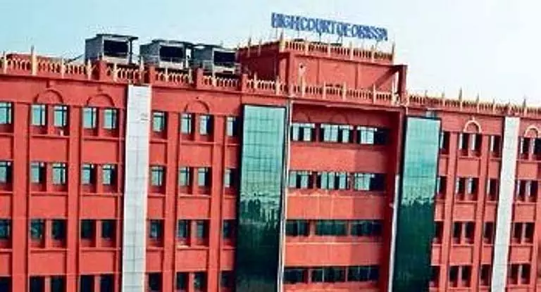 कोमा में पड़े पति की कानूनी अभिभावक बनने के लिए पत्नी सबसे उपयुक्त व्यक्ति: Orissa HC कोमा में पड़े पति की कानूनी अभिभावक बनने के लिए पत्नी सबसे उपयुक्त व्यक्ति: Orissa HC