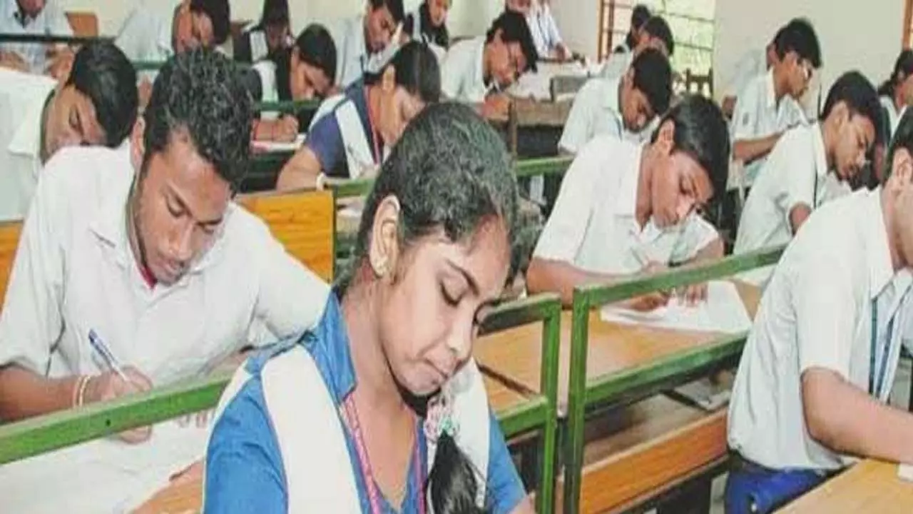 Matric सप्लीमेंट्री परीक्षा 1 जुलाई से Matric सप्लीमेंट्री परीक्षा 1 जुलाई से