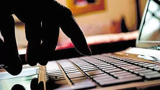 Ghaziabad: टेलीग्राम के झांसे में आए यूज़र्स, 5.32 लाख रुपये हुए गायब Ghaziabad: टेलीग्राम के झांसे में आए यूज़र्स, 5.32 लाख रुपये हुए गायब