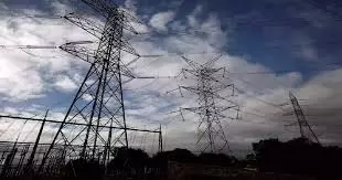 Hardoi में बिजली कर्मचारियों की हड़ताल से अंधेरे में डूबे इलाके, पानी की किल्लत से लोग बेहाल Hardoi में बिजली कर्मचारियों की हड़ताल से अंधेरे में डूबे इलाके, पानी की किल्लत से लोग बेहाल