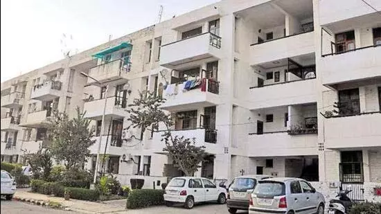 Chandigarh: बहुमंजिला इकाइयों में अब लग सकेंगी लिफ्ट Chandigarh: बहुमंजिला इकाइयों में अब लग सकेंगी लिफ्ट