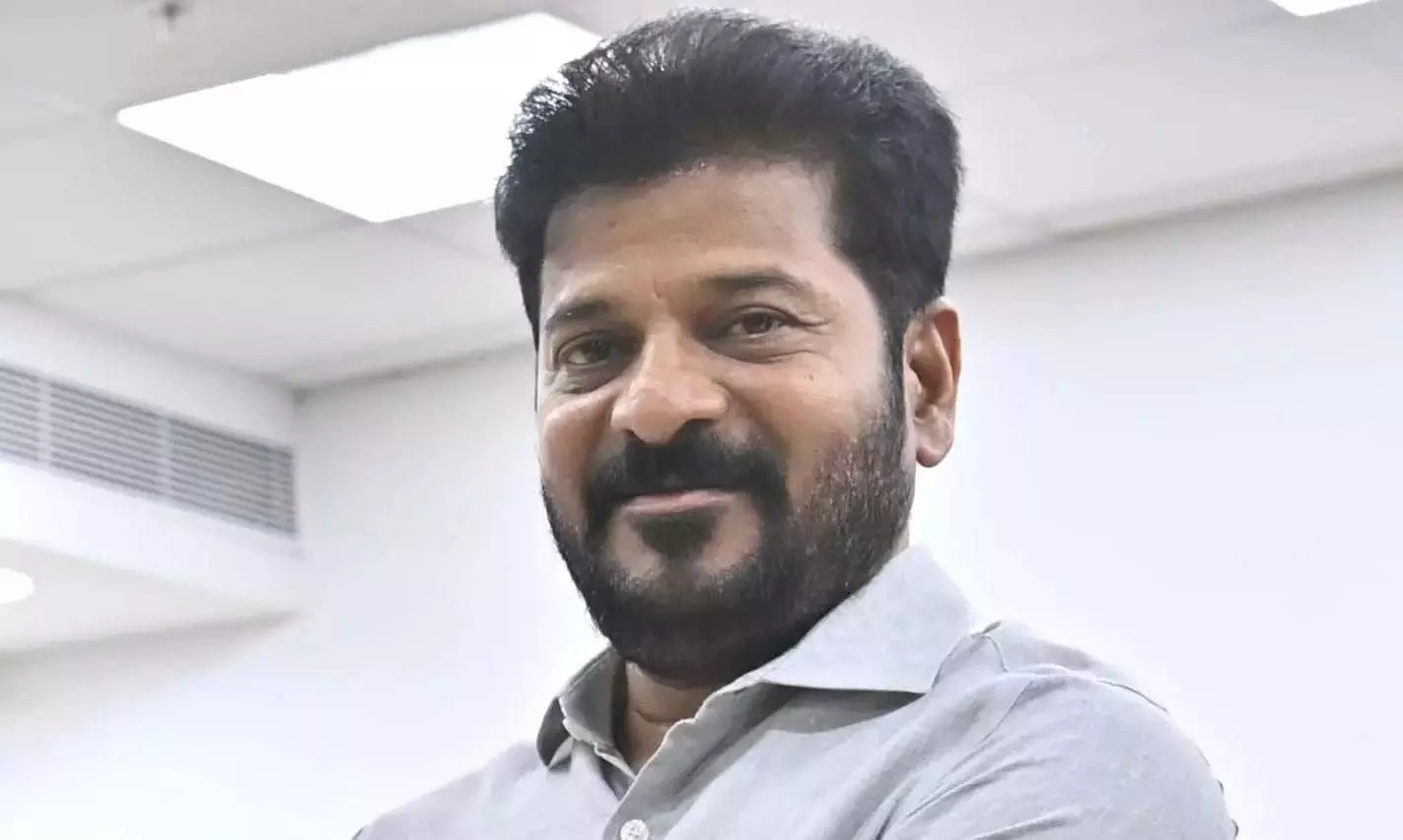 Revanth Reddy ने सरकारी अस्पताल में सिविल जज के प्रसव को सार्वजनिक स्वास्थ्य सेवा ट्रस्ट का प्रमाण बताया Revanth Reddy ने सरकारी अस्पताल में सिविल जज के प्रसव को सार्वजनिक स्वास्थ्य सेवा ट्रस्ट का प्रमाण बताया