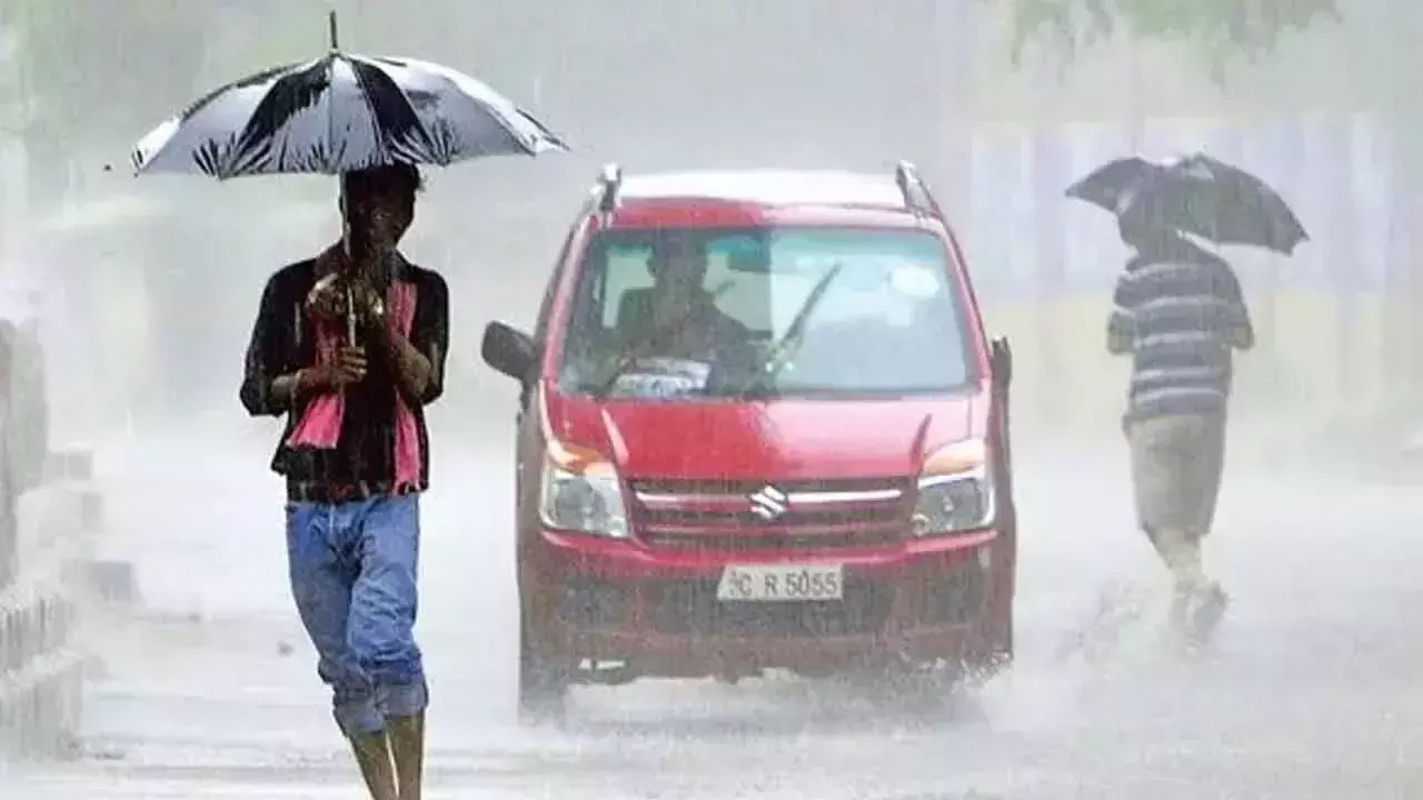 बंगाल की खाड़ी में दबाव बनने से आंध्र प्रदेश और तेलंगाना में भारी बारिश की संभावना बंगाल की खाड़ी में दबाव बनने से आंध्र प्रदेश और तेलंगाना में भारी बारिश की संभावना