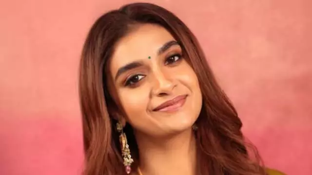 कीर्ति सुरेश ने बेबी जॉन के बाद बॉलीवुड करियर पर अपडेट दिया कीर्ति सुरेश ने बेबी जॉन के बाद बॉलीवुड करियर पर अपडेट दिया