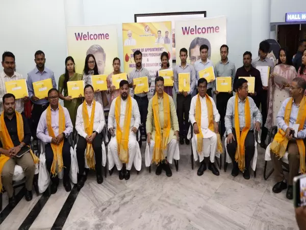 भाजपा के सत्ता में आने के बाद से 19,000 से अधिक लोगों को सरकारी नौकरी मिली: CM Saha भाजपा के सत्ता में आने के बाद से 19,000 से अधिक लोगों को सरकारी नौकरी मिली: CM Saha