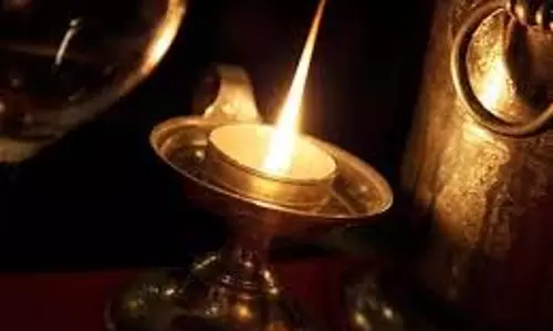 धर्म: दीपक जलाने का है विशेष महत्व