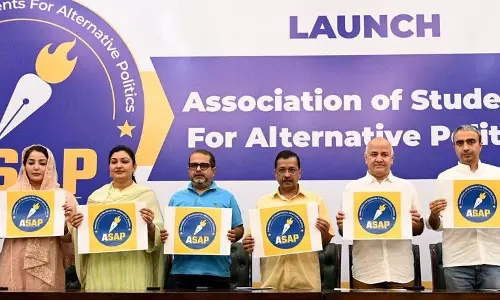 Delhi: केजरीवाल ने वैकल्पिक राजनीति के लिए ASAP छात्र शाखा लॉन्च की Delhi: केजरीवाल ने वैकल्पिक राजनीति के लिए ASAP छात्र शाखा लॉन्च की