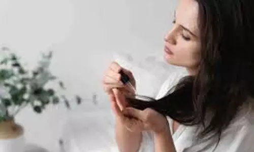 Hair Care: नहाने के बाद हेयर सीरम की जगह लगाएं ये चीज, बाल बनेंगे मुलायम और रेशमी Hair Care: नहाने के बाद हेयर सीरम की जगह लगाएं ये चीज, बाल बनेंगे मुलायम और रेशमी