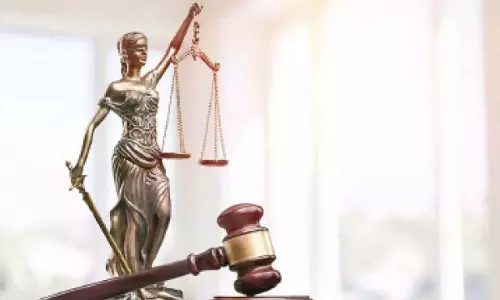 SC: नए स्नातक न्यायिक सेवा परीक्षा में शामिल नहीं हो सकते