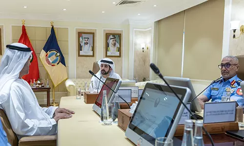 UAE : हमदान बिन मोहम्मद ने रक्षा परिषद की बैठक की अध्यक्षता की UAE : हमदान बिन मोहम्मद ने रक्षा परिषद की बैठक की अध्यक्षता की