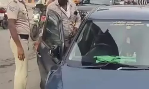 मदुविंकरई फ्लाईओवर पर दुर्घटना का कारण बने पुलिसकर्मी ने खुद को आग लगाकर आत्महत्या कर ली