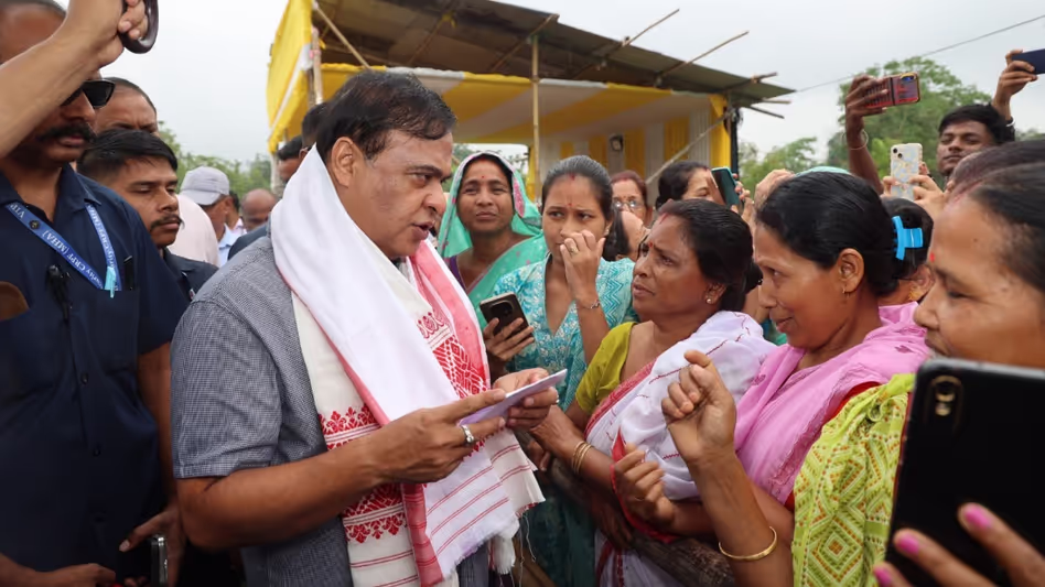 Assam के मुख्यमंत्री ने गोलाघाट में पूर्ववर्ती चीनी मिल स्थल का निरीक्षण किया