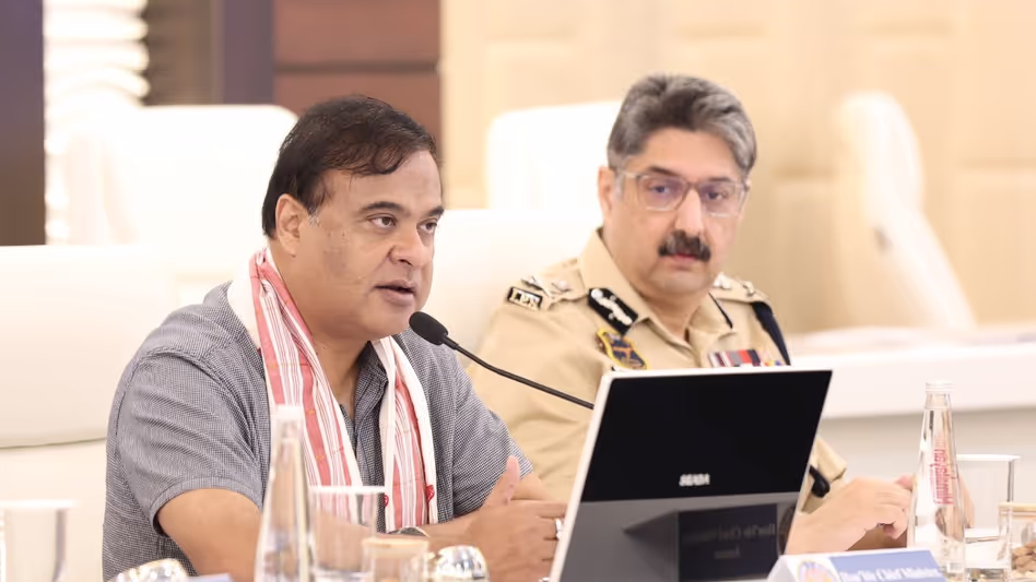 Assam पुलिस, हिमंत ने नए युग के अपराधों से निपटने के लिए Assam पुलिस, हिमंत ने नए युग के अपराधों से निपटने के लिए