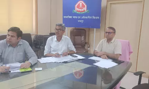 Jaipur: लंबित सिलिकोसिस प्रकरणों को जल्द निपटाने के लिए आयुक्त ने की समीक्षा बैठक
