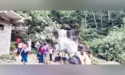 हड़ताल ख़त्म हो गई है; कोट्टावंची नौकायन केंद्र 12 दिनों के बाद फिर से सक्रिय हो गया हड़ताल ख़त्म हो गई है; कोट्टावंची नौकायन केंद्र 12 दिनों के बाद फिर से सक्रिय हो गया