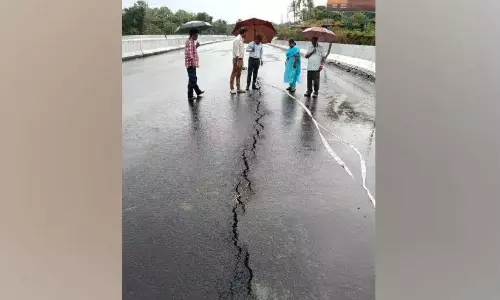 देश की सड़कें बारिश से भर गईं; चिंता का खुलासा