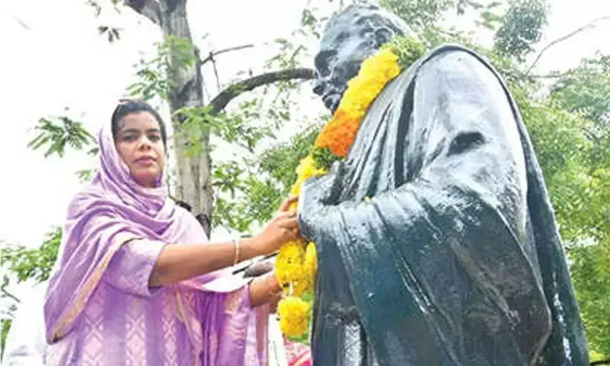 Andhra: तांगुटूरी की पुण्यतिथि पर उन्हें भावभीनी श्रद्धांजलि अर्पित की गई
