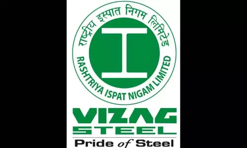 AP: विशाखा स्टील प्लांट के ठेका श्रमिकों ने अनिश्चितकालीन हड़ताल शुरू की