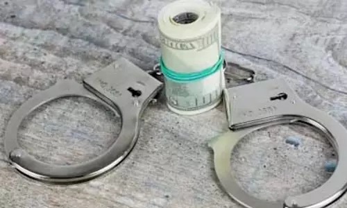 ED ने मनी लॉन्ड्रिंग मामले में कई शहरों में की छापेमारी