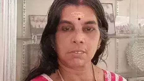 Palakkad: व्यक्ति ने पत्नी की गला घोंटकर हत्या कर दी, फैमिली ग्रुप में भेजा वॉइस मैसेज Palakkad: व्यक्ति ने पत्नी की गला घोंटकर हत्या कर दी, फैमिली ग्रुप में भेजा वॉइस मैसेज