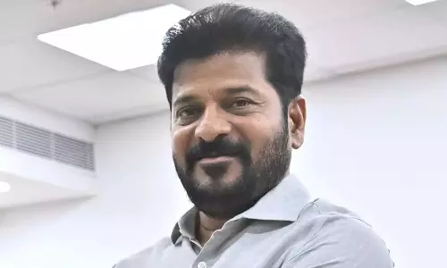Revanth Reddy ने सरकारी अस्पताल में सिविल जज के प्रसव को सार्वजनिक स्वास्थ्य सेवा ट्रस्ट का प्रमाण बताया