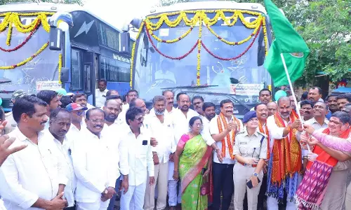 RTC ने वेमुलावाड़ा से मुंबई तक दो एसी बसें शुरू की