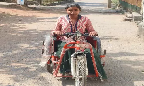 जनदर्शन का मिला लाभ, बबीता को मिली नई मोटराइज्ड ट्रायसायकल