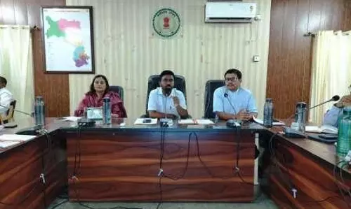 सख्ती पेंडिंग कार्यों की समीक्षा के साथ समयबद्ध निराकरण करें: कलेक्टर