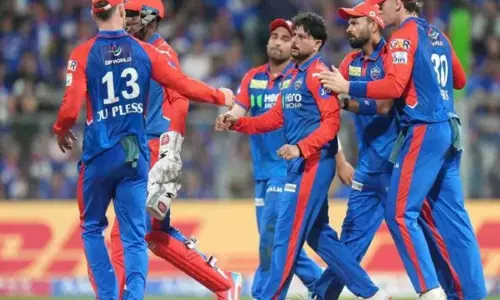 फाफ डु प्लेसिस कप्तानों की सूची में शामिल, कुलदीप यादव 100 IPL विकेट क्लब में शामिल