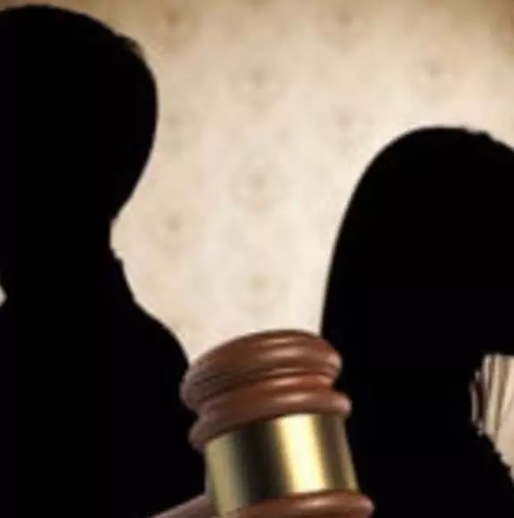 ओरल सेक्स के आरोप में फंसे पति को हाईकोर्ट से राहत, FIR रद्द ओरल सेक्स के आरोप में फंसे पति को हाईकोर्ट से राहत, FIR रद्द