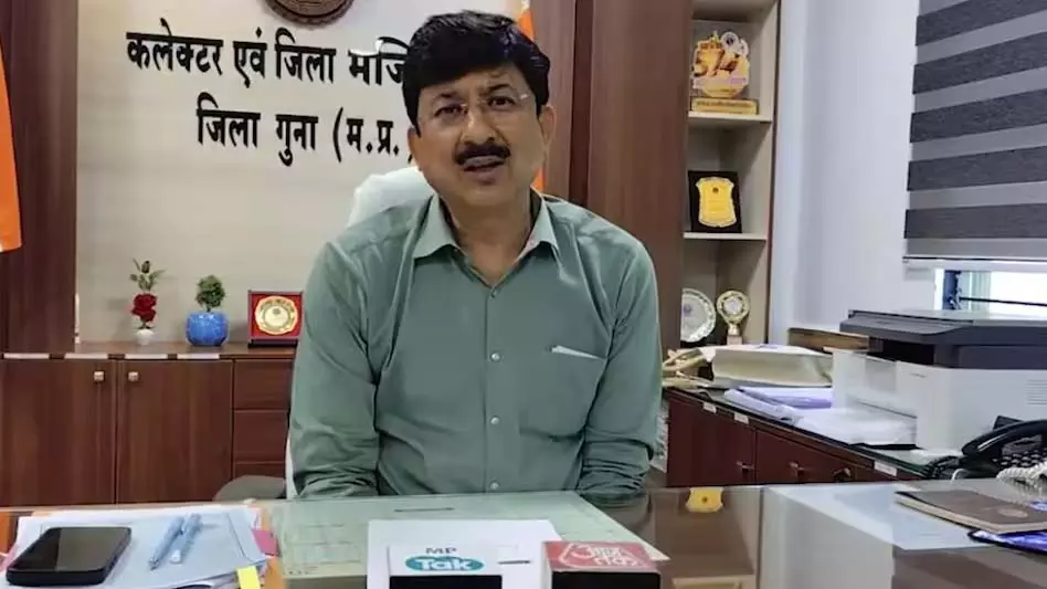 सैनिक के परिवार को वापस मिला पैतृक जमीन, पड़ोसियों ने कर लिया था कब्ज़ा सैनिक के परिवार को वापस मिला पैतृक जमीन, पड़ोसियों ने कर लिया था कब्ज़ा