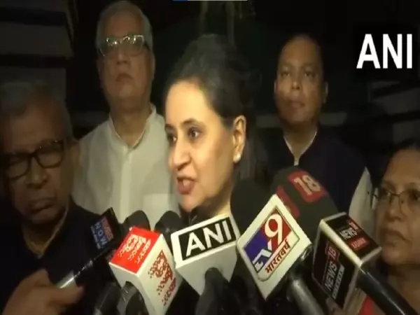 हम एकजुटता, सहानुभूति और सहानुभूति की यात्रा पर आए हैं: TMC के प्रतिनिधिमंडल पर सागरिका घोष हम एकजुटता, सहानुभूति और सहानुभूति की यात्रा पर आए हैं: TMC के प्रतिनिधिमंडल पर सागरिका घोष