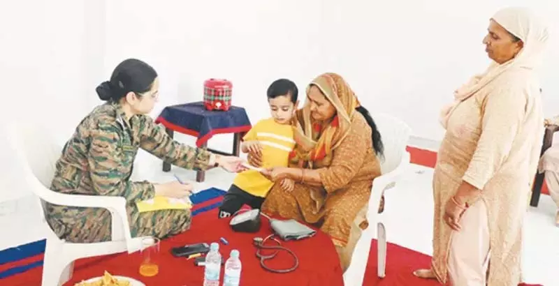 सेना ने रुमाली में चिकित्सा शिविर का आयोजन किया सेना ने रुमाली में चिकित्सा शिविर का आयोजन किया