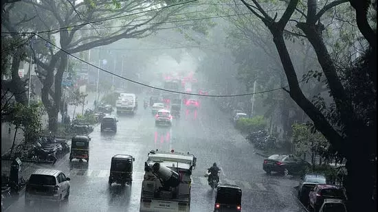 Pune की बारिश ने किया चौंकाने वाला प्रदर्शन Pune की बारिश ने किया चौंकाने वाला प्रदर्शन