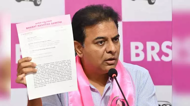 BRS नेता केटी रामा राव ने कलेश्वरम जांच पैनल द्वारा जारी किए गए BRS नेता केटी रामा राव ने कलेश्वरम जांच पैनल द्वारा जारी किए गए