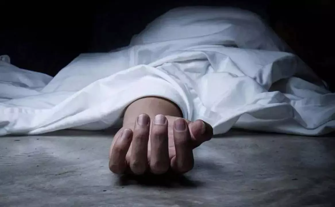 Odisha : संबलपुर में चोरी की कोशिश के बाद व्यक्ति की पीट-पीटकर हत्या Odisha : संबलपुर में चोरी की कोशिश के बाद व्यक्ति की पीट-पीटकर हत्या