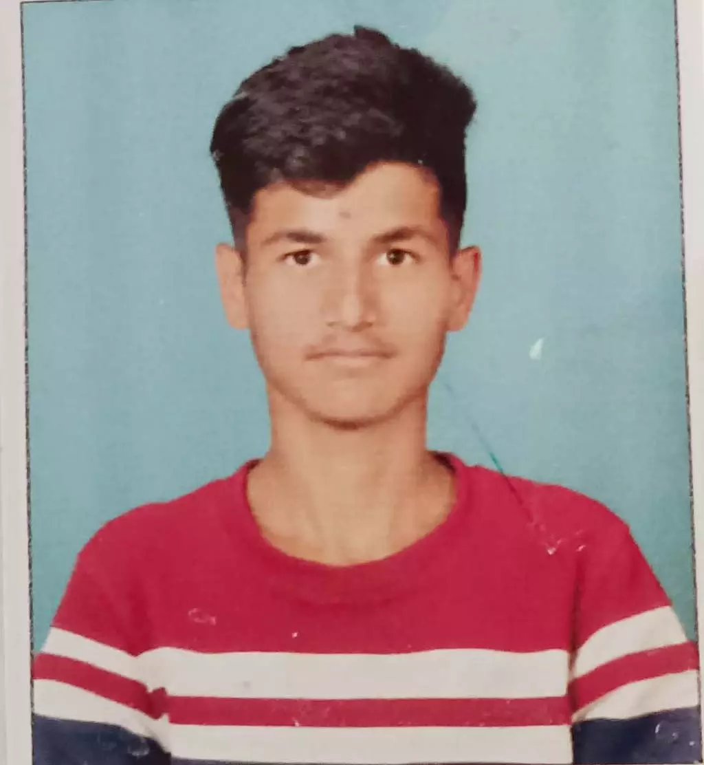 PU बोर्ड येदावट्टू अंकों में फेल: सॉफ्टवेयर में पास PU बोर्ड येदावट्टू अंकों में फेल: सॉफ्टवेयर में पास